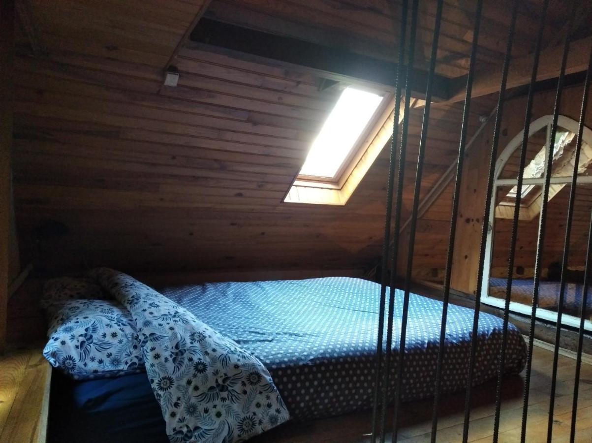 Grange Renovee En Pleine Nature Valady Екстер'єр фото