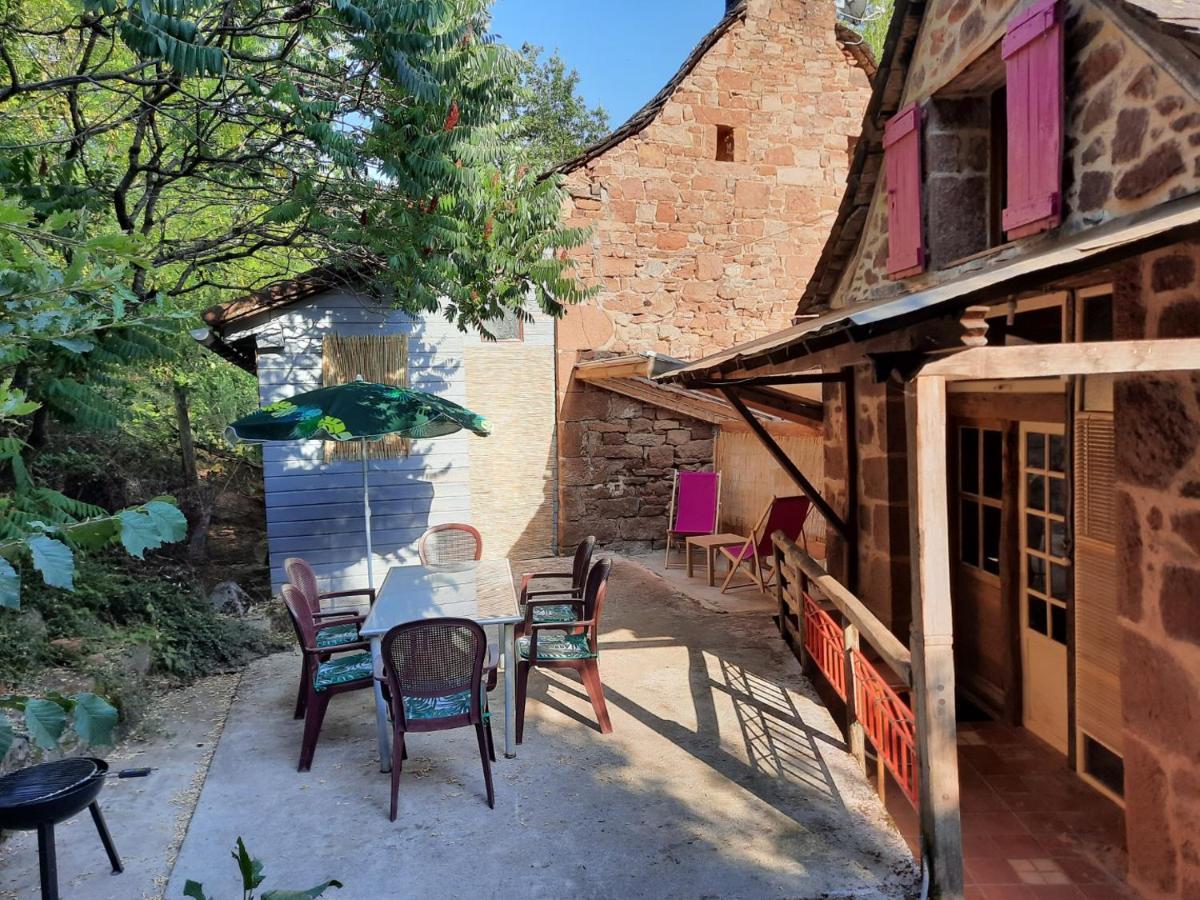 Grange Renovee En Pleine Nature Valady Екстер'єр фото